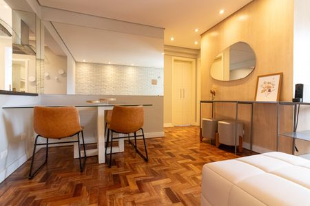 Apartamento à venda com 68m², 2 quartos e sem vaga Apartamento à venda com 68m², 2 quartos e sem vagaSala de Jantar