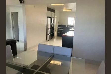 Apartamento à venda com 150m², 3 quartos e 3 vagasFoto 01