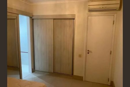 Apartamento à venda com 150m², 3 quartos e 3 vagasFoto 01
