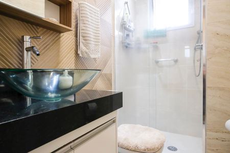 Apartamento à venda com 66m², 2 quartos e 1 vagaBanheiro da suíte