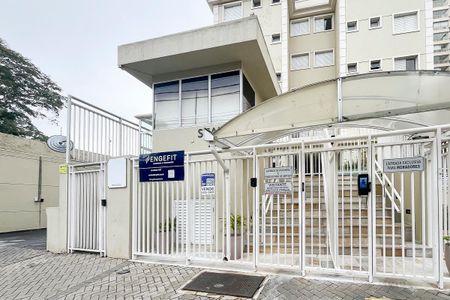 Apartamento à venda com 66m², 2 quartos e 1 vagaFachada + plaquinha