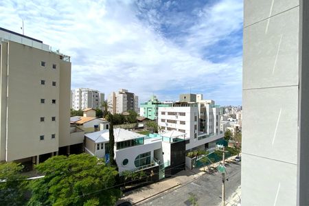 Apartamento à venda com 63m², 2 quartos e 2 vagas Apartamento à venda com 63m², 2 quartos e 2 vagasVista da Sala