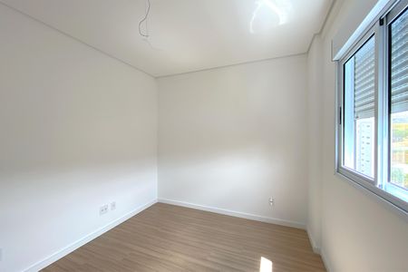 Apartamento à venda com 63m², 2 quartos e 2 vagas Apartamento à venda com 63m², 2 quartos e 2 vagasQuarto 2
