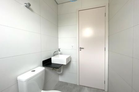 Apartamento à venda com 63m², 2 quartos e 2 vagas Apartamento à venda com 63m², 2 quartos e 2 vagasBanheiro da Suíte 1