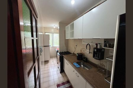 Apartamento à venda com 70m², 2 quartos e 1 vagaCozinha