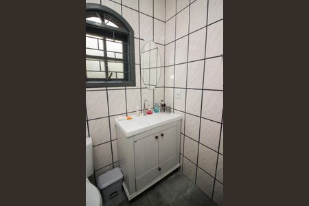 Casa à venda com 210m², 2 quartos e 5 vagas Casa à venda com 210m², 2 quartos e 5 vagasBanheiro Social