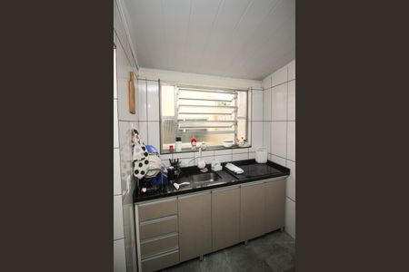 Casa à venda com 210m², 2 quartos e 5 vagas Casa à venda com 210m², 2 quartos e 5 vagasCozinha