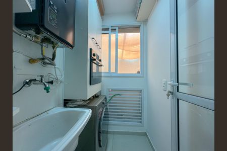 Apartamento à venda com 82m², 2 quartos e 1 vagaÁrea de Serviço