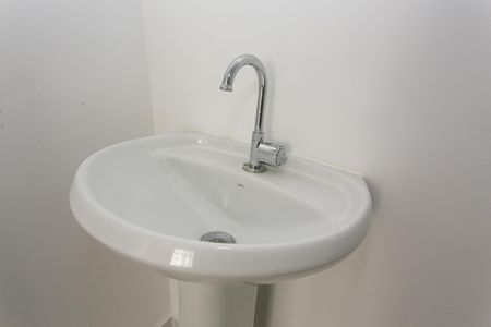 Apartamento para alugar com 27m², 1 quarto e sem vaga Apartamento para alugar com 27m², 1 quarto e sem vagaBanheiro Social