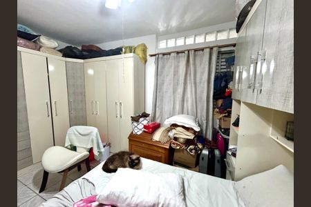 Casa à venda com 292m², 5 quartos e 4 vagas Casa à venda com 292m², 5 quartos e 4 vagasQuarto 4