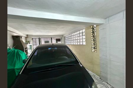 Casa à venda com 292m², 5 quartos e 4 vagas Casa à venda com 292m², 5 quartos e 4 vagasGaragem