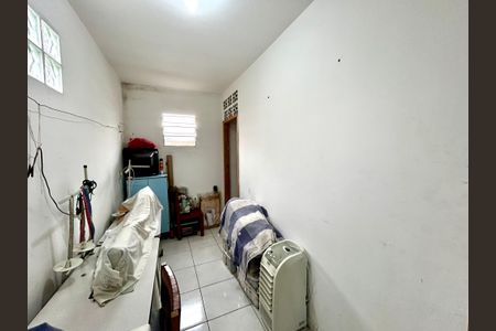 Casa à venda com 292m², 5 quartos e 4 vagas Casa à venda com 292m², 5 quartos e 4 vagasQuartinho