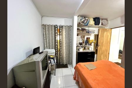 Casa à venda com 292m², 5 quartos e 4 vagas Casa à venda com 292m², 5 quartos e 4 vagasQuarto Suíte