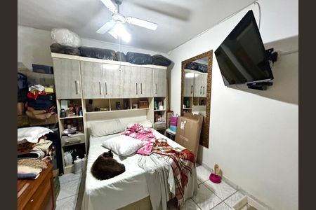 Casa à venda com 292m², 5 quartos e 4 vagas Casa à venda com 292m², 5 quartos e 4 vagasQuarto 4