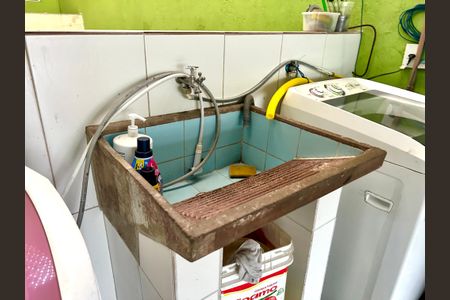 Casa à venda com 292m², 5 quartos e 4 vagas Casa à venda com 292m², 5 quartos e 4 vagasÁrea de Serviço