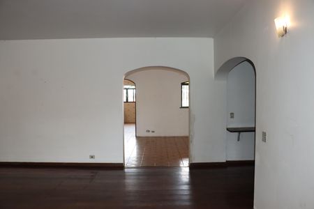 Casa para alugar com 1001m², 4 quartos e 4 vagasSala