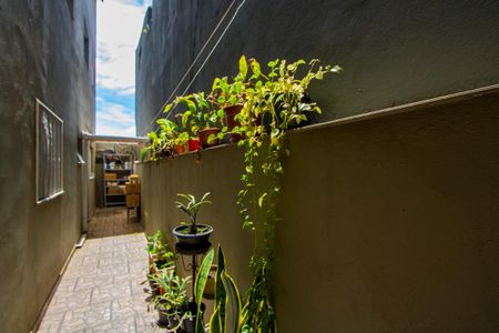 Casa para alugar com 52m², 1 quarto e 2 vagasCorredor
