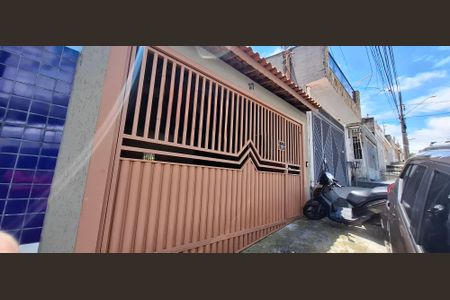 Casa para alugar com 52m², 1 quarto e 2 vagasFachada