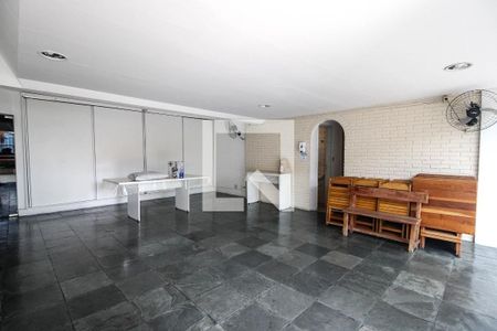 Apartamento à venda com 74m², 2 quartos e 1 vagaÁrea comum - Salão de festas