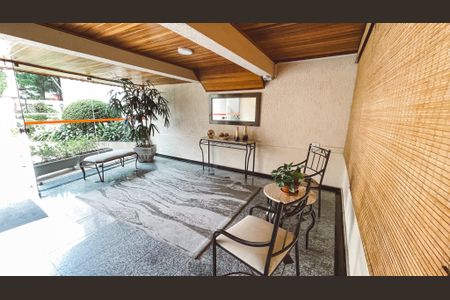 Apartamento à venda com 74m², 2 quartos e 1 vaga Apartamento à venda com 74m², 2 quartos e 1 vagaHall de entrada