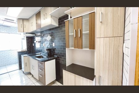 Apartamento à venda com 74m², 2 quartos e 1 vaga Apartamento à venda com 74m², 2 quartos e 1 vagaCozinha e Área de Serviço