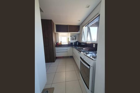 Cozinha de apartamento à venda com 2 quartos, 106m² em Petrópolis, Porto Alegre
