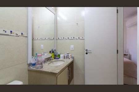 Casa de condomínio para alugar com 97m², 3 quartos e 2 vagas Casa de condomínio para alugar com 97m², 3 quartos e 2 vagasBanheiro da Suíte