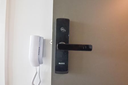 Studio à venda com 24m², 1 quarto e sem vaga Studio à venda com 24m², 1 quarto e sem vagaFechadura eletrônica