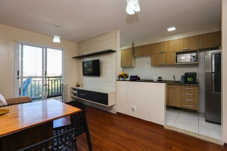Apartamento à venda com 63m², 2 quartos e 1 vagaSala