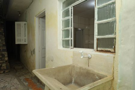 Casa para alugar com 30m², 1 quarto e sem vagaÁrea de Serviço