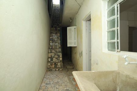 Casa para alugar com 30m², 1 quarto e sem vagaÁrea de Serviço