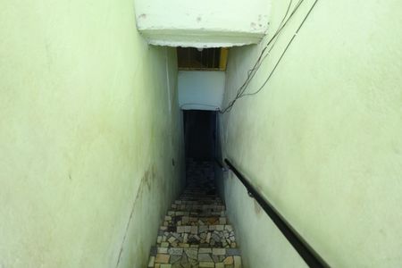 Casa para alugar com 30m², 1 quarto e sem vagaÁrea comum - Escadas