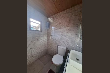 Banheiro de casa para alugar com 2 quartos, 50m² em Hípica, Porto Alegre