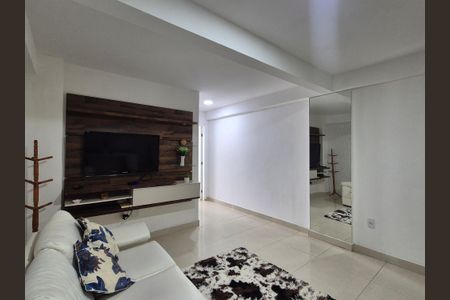 Sala de apartamento para alugar com 1 quarto, 45m² em Recreio dos Bandeirantes, Rio de Janeiro