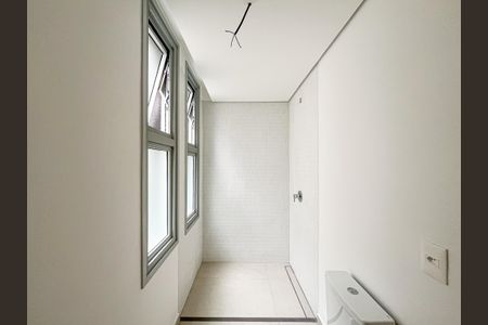 Apartamento à venda com 79m², 1 quarto e 1 vaga Apartamento à venda com 79m², 1 quarto e 1 vagaBanheiro da Suíte