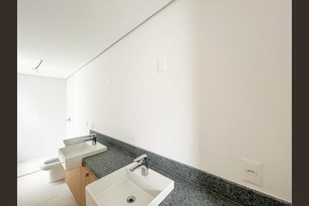 Apartamento à venda com 79m², 1 quarto e 1 vaga Apartamento à venda com 79m², 1 quarto e 1 vagaBanheiro da Suíte