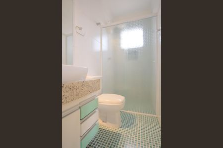 Casa de condomínio para alugar com 102m², 3 quartos e 2 vagasBanheiro da Suíte