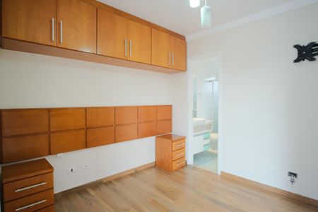 Casa de condomínio para alugar com 102m², 3 quartos e 2 vagasSuíte