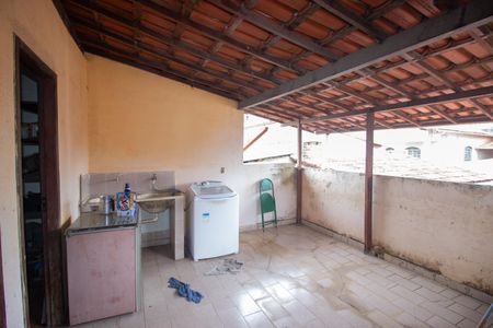 Casa à venda com 296m², 3 quartos e 3 vagas Casa à venda com 296m², 3 quartos e 3 vagasÁrea de Serviço