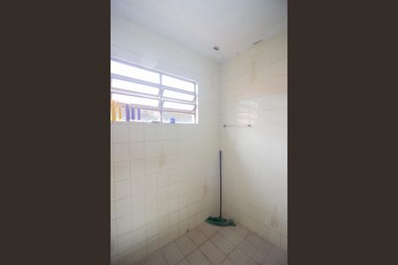 Casa à venda com 296m², 3 quartos e 3 vagas Casa à venda com 296m², 3 quartos e 3 vagasBanheiro Social