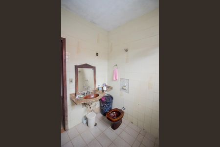 Casa à venda com 296m², 3 quartos e 3 vagas Casa à venda com 296m², 3 quartos e 3 vagasBanheiro Social