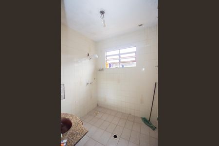 Casa à venda com 296m², 3 quartos e 3 vagas Casa à venda com 296m², 3 quartos e 3 vagasBanheiro Social