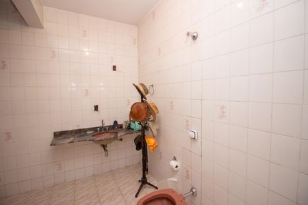 Casa à venda com 296m², 3 quartos e 3 vagas Casa à venda com 296m², 3 quartos e 3 vagasBanheiro da Suíte