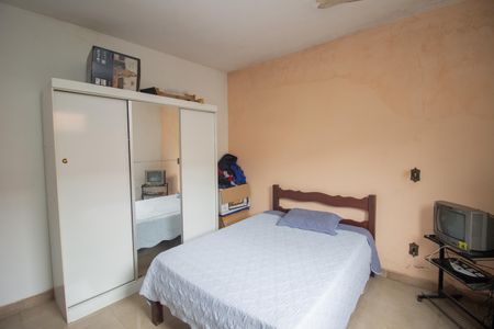 Casa à venda com 296m², 3 quartos e 3 vagas Casa à venda com 296m², 3 quartos e 3 vagasQuarto 1