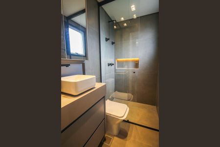 Apartamento à venda com 126m², 3 quartos e 4 vagasBanheiro da Suíte 2