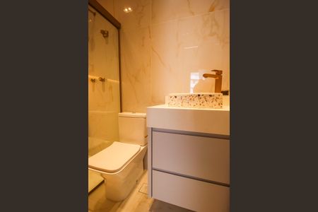 Apartamento à venda com 126m², 3 quartos e 4 vagasBanheiro da Suíte 1