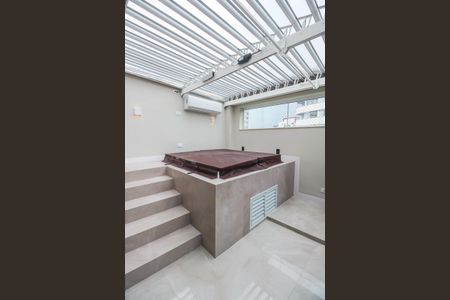 Apartamento à venda com 126m², 3 quartos e 4 vagasJacuzzi 