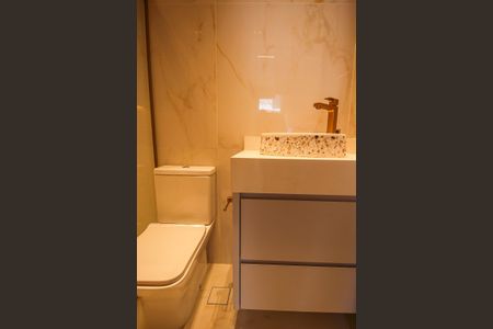 Apartamento à venda com 126m², 3 quartos e 4 vagasBanheiro da Suíte 1