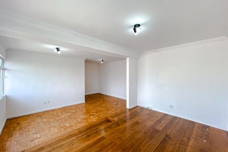 Apartamento à venda com 87m², 2 quartos e 1 vaga Apartamento à venda com 87m², 2 quartos e 1 vagaSala