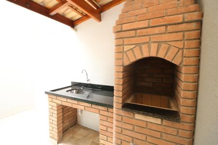 Casa à venda com 107m², 3 quartos e 3 vagasChurrasqueira